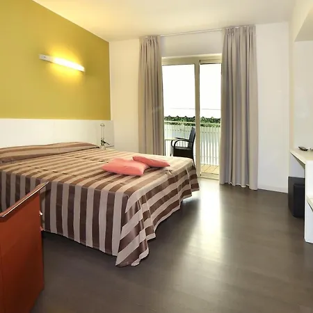 Meublè Nazionale 4*