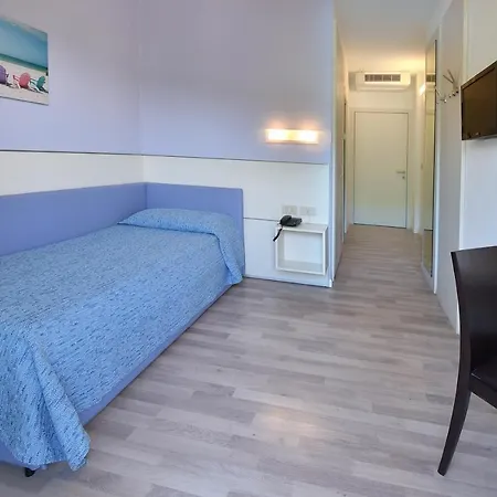 Hotel Meublè Nazionale 4*