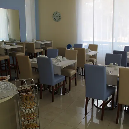Meublè Nazionale Hotel Lignano Sabbiadoro