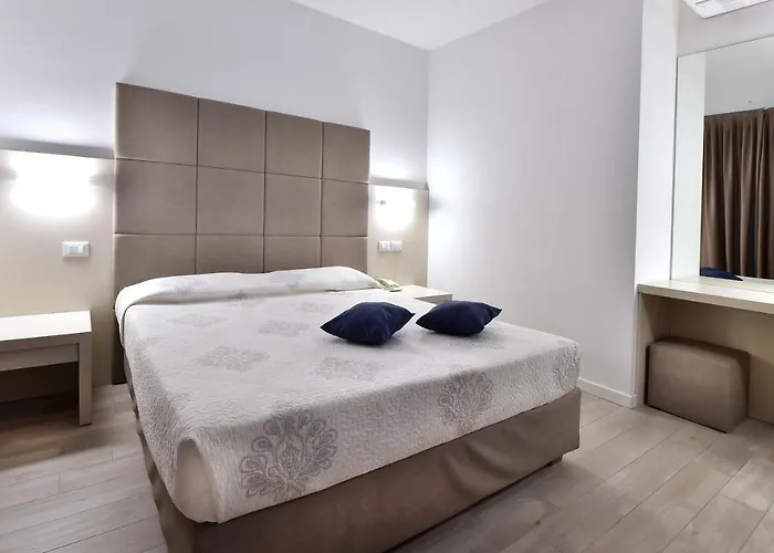 Ξενοδοχείο Meuble Nazionale 4*