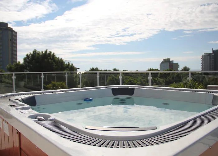 Meuble Nazionale 4* Λινιάνο Σαμπιαντόρο