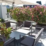 蒙布勒国家酒店 4* 利尼亚诺萨比亚多罗