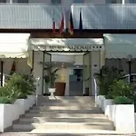 蒙布勒国家酒店 酒店 利尼亚诺萨比亚多罗