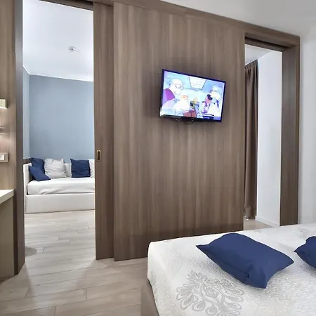 Hotel Meublè Nazionale 4*