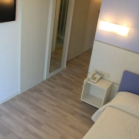 Meublè Nazionale Hotel Lignano Sabbiadoro