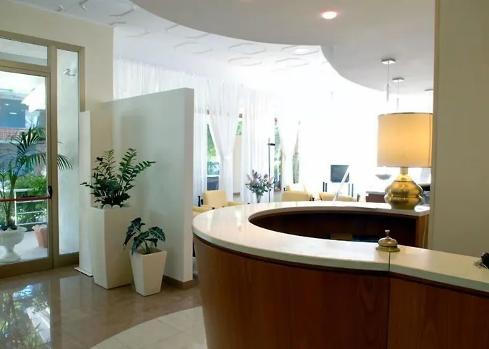 Meuble Nazionale リニャーノ・サッビアドーロ