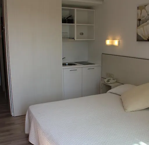 ホテル Meuble Nazionale 4*